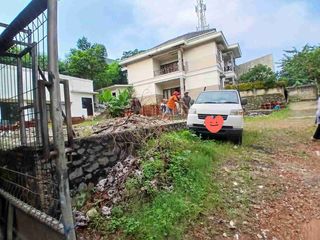 Rumah dan tempat usaha disewa strategis di Parung Bingung Depok