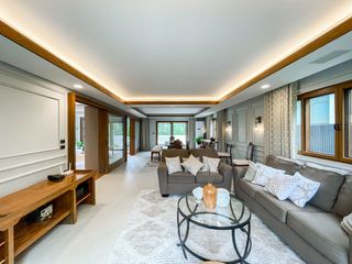 Beautiful house for sale in Loyola Grand Villas with elevator and pool