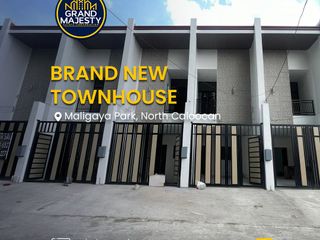 TOWNHOUSE FOR SALE IN MALIGAYA PARK SUBD. QUEZON CITY