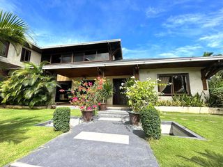 House and lot for SALE Consolacion Cebu with Huge pool situated highest peak of the community