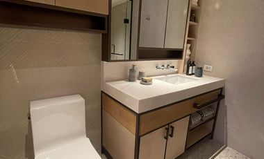 For Sale 2 Bedroom unit with Parking Laya by Shangrila Properties Pet Friendly