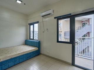 HILL072XB1A: For Rent Semi Furnished 1BR with Baclony in Hill Residences