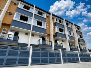 2-3 Garage Commercial Residential Townhouse for sale in Mandaluyong City Near Boni Avenue, Mandaluyong and Makati City