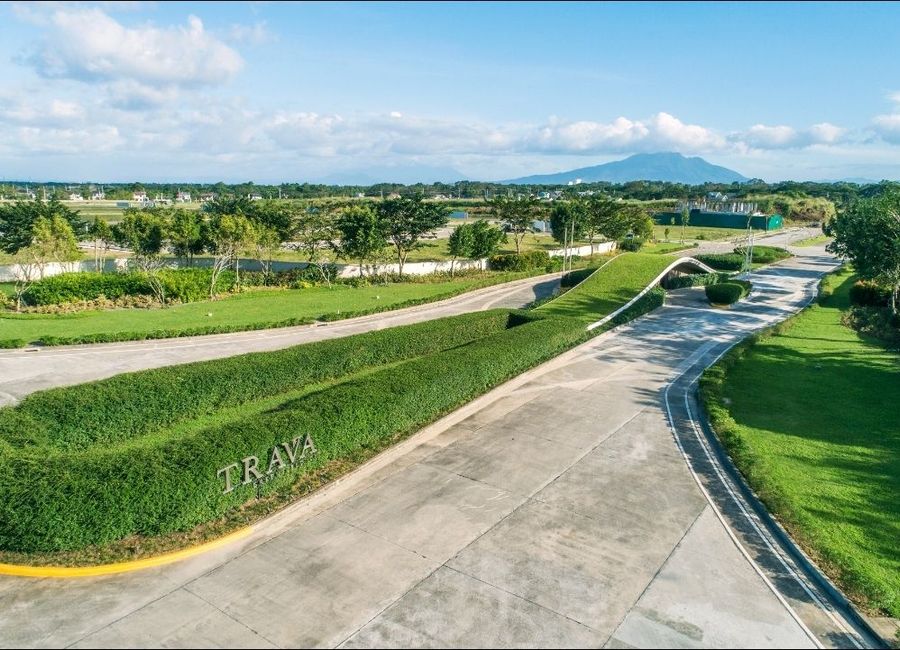 Trava, Malitlit, Santa Rosa, Laguna