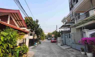 Dijual NJOP Rumah Tua di Komplek Angkasa Pura-Kemayoran, 350m jalan ke Sekolah Gandhi, Cocok bangun Kost, Jalan Lebar.