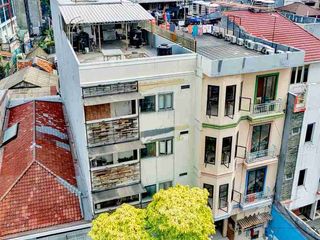 TURUN HARGA RUMAH KOST CEWEK WALKING DISTANCE TO MRT STATION GAJAH MADA