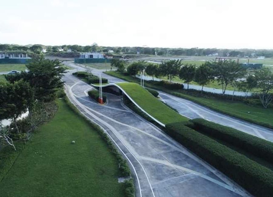 Trava, Malitlit, Santa Rosa, Laguna