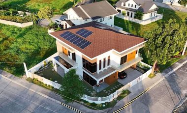 Corner 2-storey house & lot for sale is perfect for families looking for comfort and convenience Located in san Fernando Pampanga