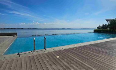 Condominium unit for sale in Paranaque CIty - Waterfront Manila Bay Property Oak Harbor Residences