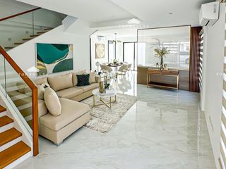 For Sale: 5 Bedroom 5BR Townhouse in Parañaque City at Garden Abelardo Homes