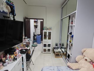 Vco - Dijual Cepat Rumah 2 Lantai Di Jalan keutamaan Dalam Gang L1