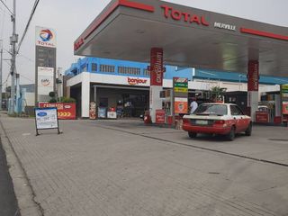 For Lease Commercial Lot with Existing Improvements in Merville Access Rd Pasay