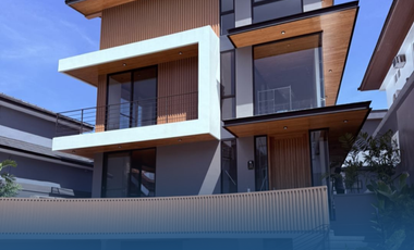 Good Deal 5 Bedroom 5BR House and Lot for Sale in McKinley Hill Village, Taguig City!