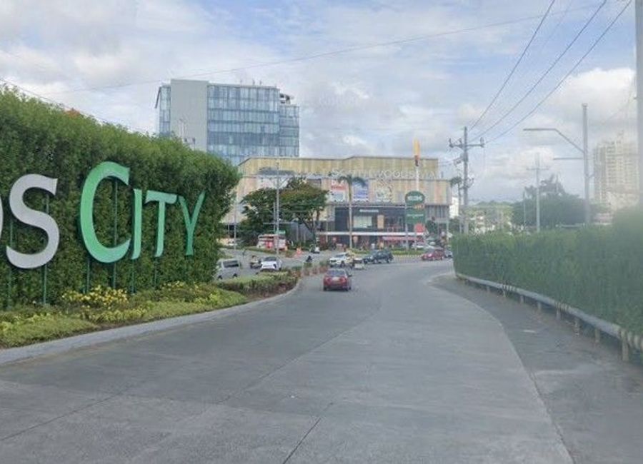 Greenfield Parkway, Zapote, Biñan, Laguna image 2