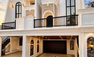 Jual rumah rooftop Siap huni di jakarta selatan