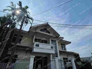 Rumah mewah harga murah di kawasan Batu Indah, dekat Batununggal Bandung lokasi strategis