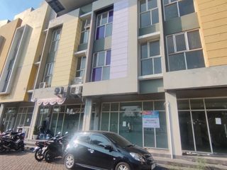 A109 SEWA RUKO 3 LANTAI AREA JALAN MERR/IR SOEKARNO, GUNUNG ANYAR, SURABAYA SELATAN, SIAP HUNI