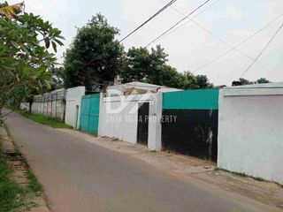 Dijual Cepat Tanah + Gudang selangkah ke pintu tol di Jelupang, Tangerang selatan