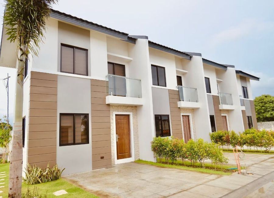 Commerce Avenue, Southwoods City, Biñan, Laguna image 2