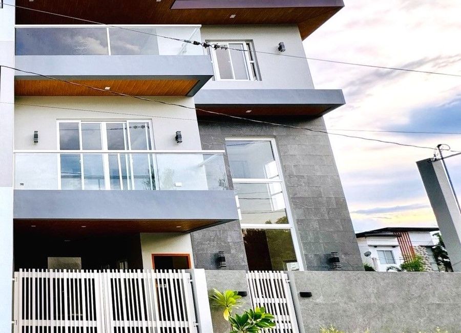 Molave Street, Greenwood 5, Cainta, Rizal