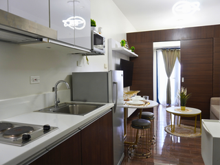 1 Bedroom with Balcony Unit for Rent in Air Residences in Makati City