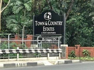TOWN AND COUNTRY ESTATES BIG LOT FOR SALE