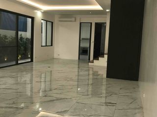 3-STOREY DUPLEX HOUSE FOR LEASE IN SAN LORENZO VILLAGE, MAKATI
