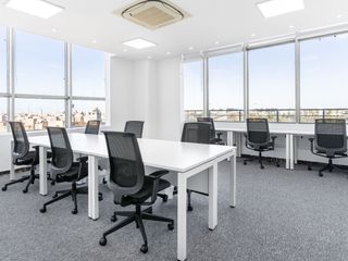 Ruang kantor pribadi untuk 5 orang di Regus Lippo Thamrin