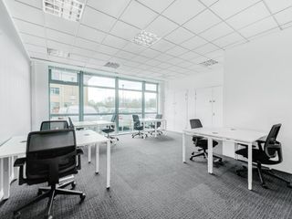 Ruang kantor pribadi sesuai kebutuhan unik bisnis Anda di Regus Renon Landmark