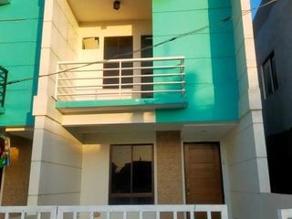 Corner Lot Townhouse for sale in Lawa Calamba Laguna