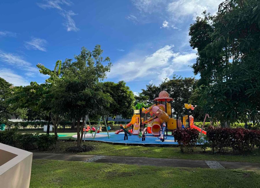 Nuvali Boulevard, Canlubang, Calamba, Laguna