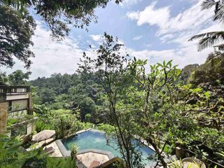 Dijual Cepat Tanah Bonus Bangunan Hotel di Kedewatan Ubud