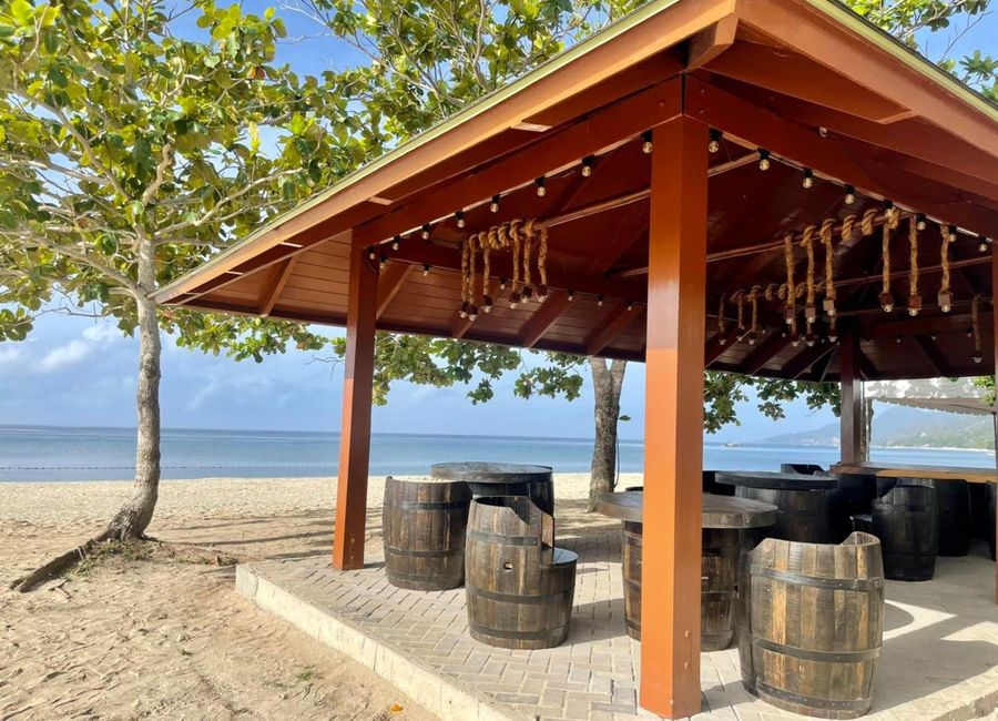 Club Laiya, Laiya-Aplaya, San Juan, Batangas image 3