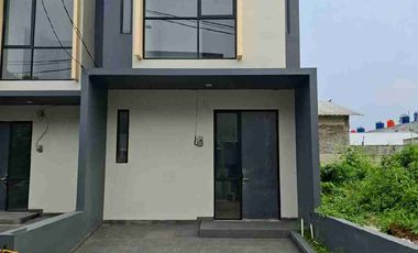 Dijual rumah baru 2 lt, hdp utara park  Residence