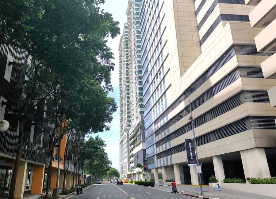 New Executive Style Condo - Solstice Tower 2, Makati Circuit, Central ...