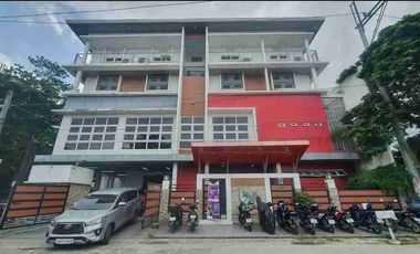 4 Storey apartment building I. las Pinas city for sale