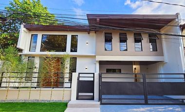 5-Bedroom HOUSE FOR SALE WITH MEZZANINE FLOOR BF HOMES PARANAQUE
