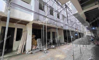 6 parking 4br  new manila preselling townhouse