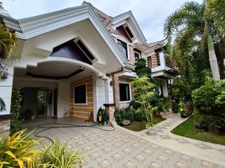 Furnished clean title 4 bedrooms 4 toilet and bath house for sale in Cogon Tagbilaran City