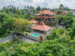 Villa Kemenuh Ubud Pemandangan Hutan