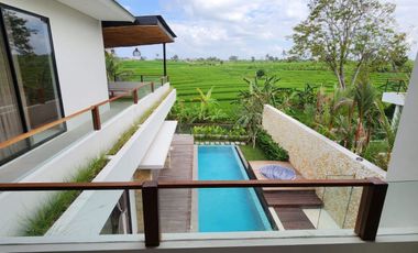 Luxury Villa di Tumbak Bayuh Canggu , Sangat Eksklusif dengan Pemandangan Sawah yang Menakjubkan!