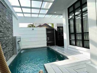 dijual villa lantai 1 petiteneget