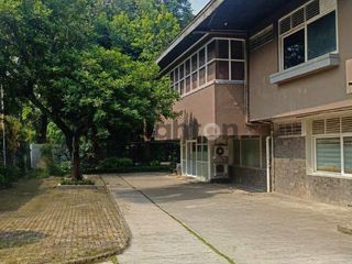 Gedung Kantor SHM Super Strategis Kebayoran Baru Jakarta Selatan