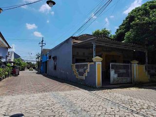 Rumah Dekat Kampus Tanah Luas