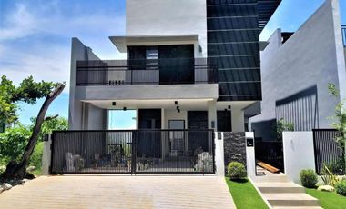 Elegant and spacious house for sale inside Vista Grande Subdivision, Talisay City, Cebu