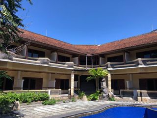 BUC HOTEL DI CENTRAL LEGIAN KUTA BALI