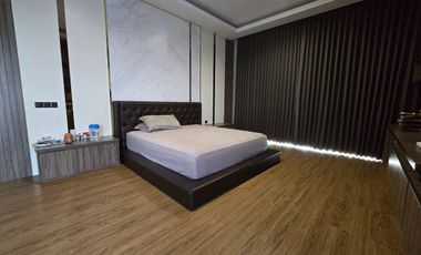 Rumah Imperial Beach Pakuwon City, Siap Huni, Minimalis, Furnish