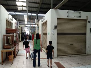 Dijual Kios Pasar Modern Grand Wisata Bekasi Hook Pintu Masuk
