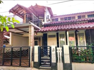 MURAH LUAS 180 !! Pondok Kelapa Taman Malaka Rumah Depan Taman Jakarta Timur