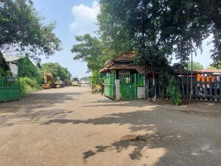 Dijual/Disewa tanah dengan lokasi strategis cocok untuk investasi di pinggir jalan raya Cakung